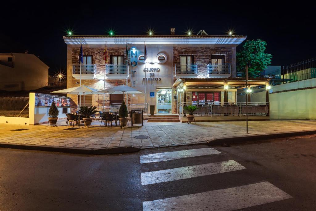 Hotel Ciudad De Martos Buitenkant foto